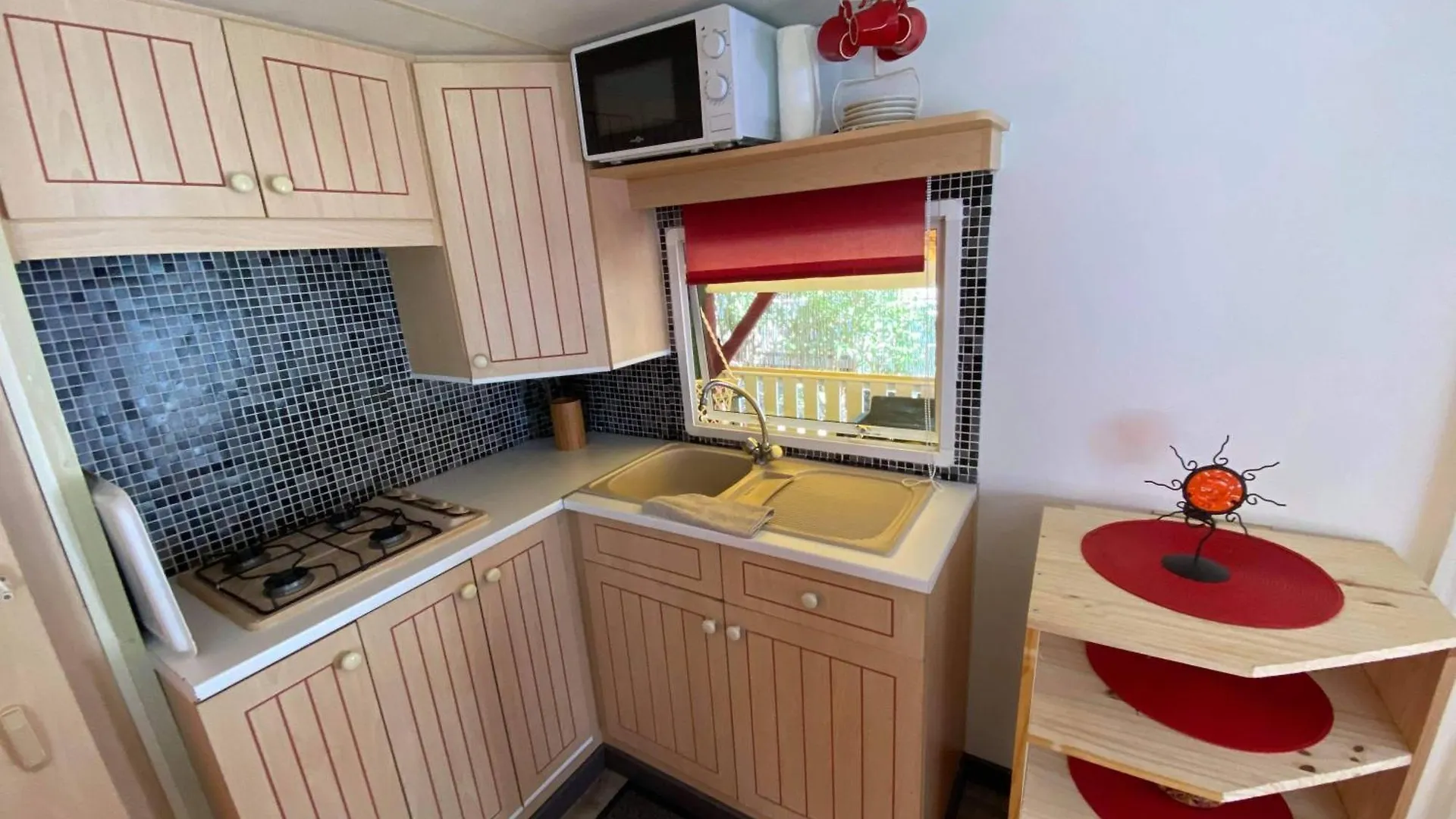 Mobil Home Au Camping Sellig Le Muy 0*,  France